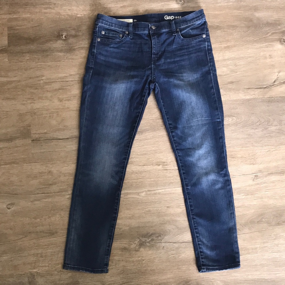 Gap 1969 Girlfriend Jeans